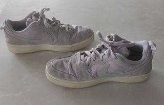 Zapatillas Nike grises y moradas - 39