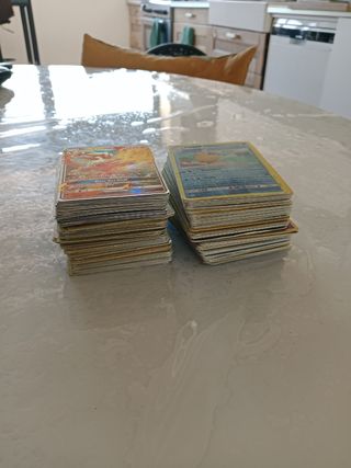 Caja metálica Pokémon - cartas