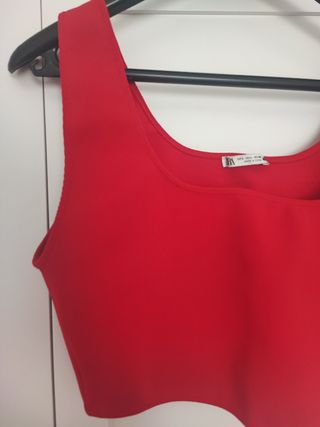 Top rojo Zara - Talla M