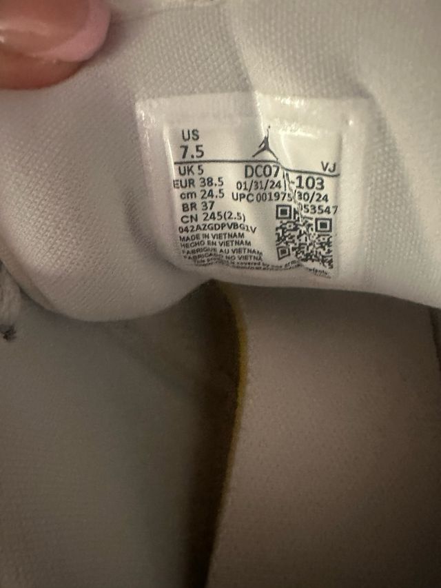  Jordan 1 Low Edición Limitada “Neutral Grey”