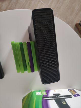 Xbox 360 negra + juegos