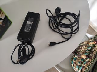 Xbox 360 negra + juegos