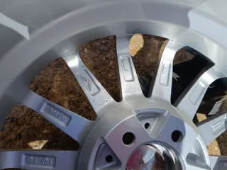 Llanta Alessio de 19" pulgadas nueva