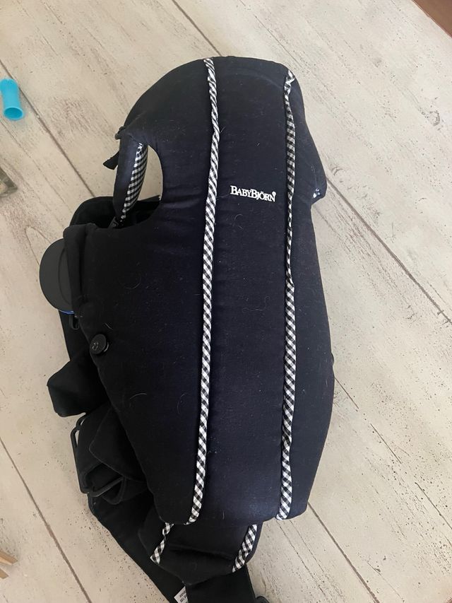 Portabebes babybjorn azul sin uso