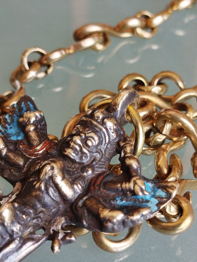 COLLAR BUDISTA CON DIOS GARUDA