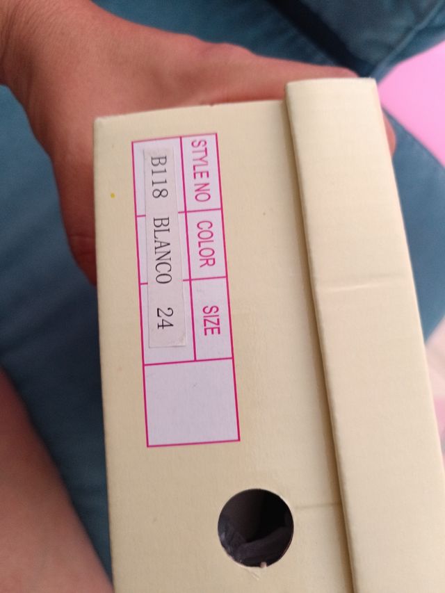 Tacones blancos niña 24