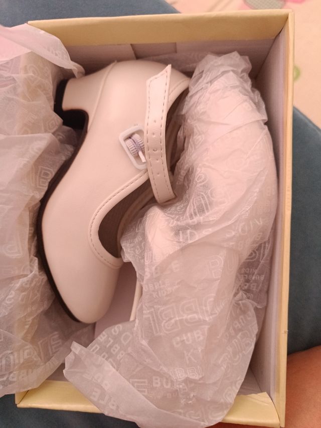 Tacones blancos niña 24