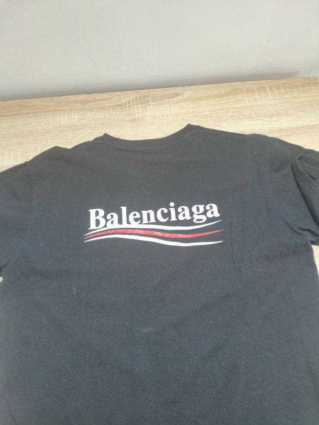 Camiseta Balenciaga Negra