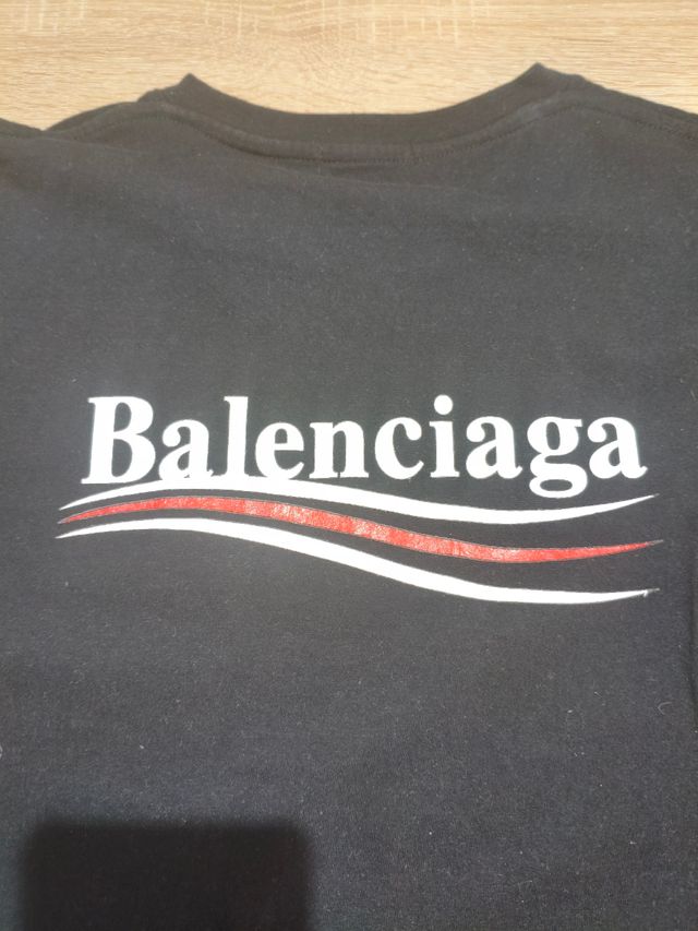 Camiseta Balenciaga Negra