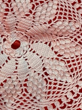 Centro in pizzo bianco