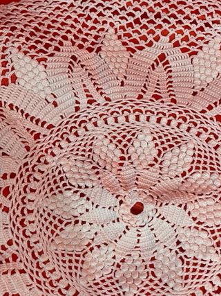 Centro in pizzo bianco