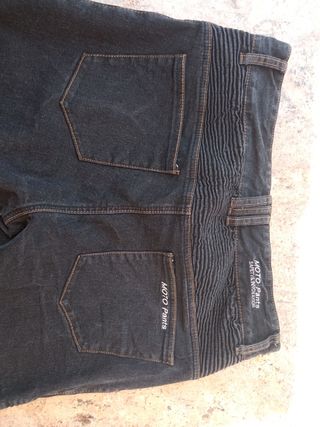 Chaqueta y pantalón para moto.