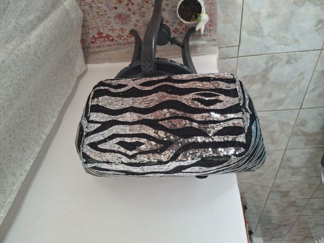 Bolso playa lentejuelas negro plata