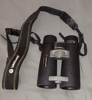 Prismáticos Vanguard Endeavor ED 8.5x45