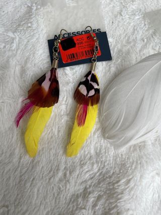 Pendientes plumas multicolor 4 pares