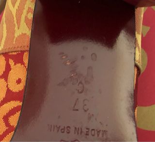 Zapato Sara Navarro barroco rojo-dorado