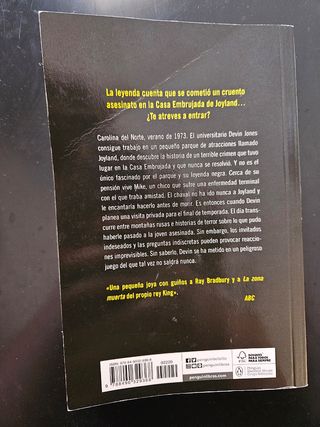 Libro de Stephen King "Joyland" de bolsillo