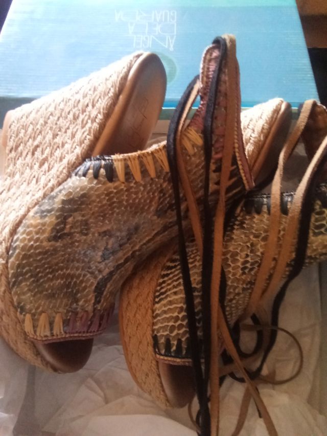 Sandalias cuña serpiente 39