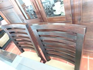 6 Sillas de  Comedor Madera de pino vengue