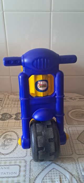 Moto correpasillos infantil
