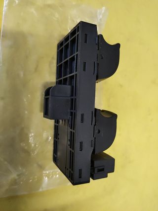 BOTONERA ELEVALUNAS AUDI A3 8P 4F0959851 2003-