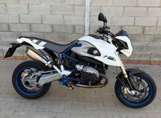 BMW HP2 Megamoto 1200