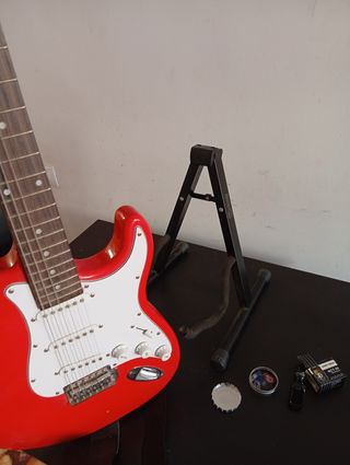 Guitarra eléctrica RockJam roja y blanca