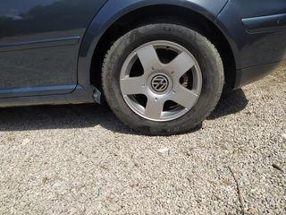 Llantas VW Golf IV 15" con neumáticos