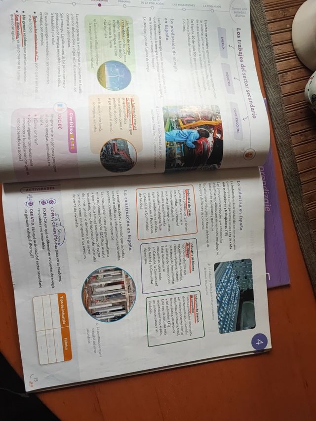 Los 2 libros: CIENCIAS SOCIALES 5 PRIMARIA CONSTRU