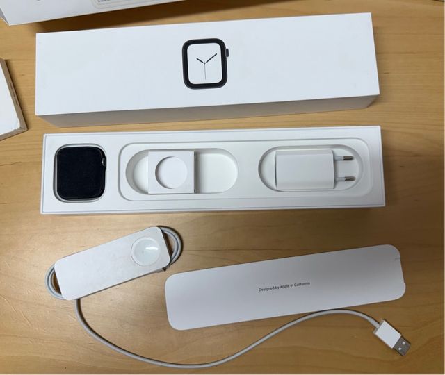 Apple Watch Series 4 GPS + Celular 44mm