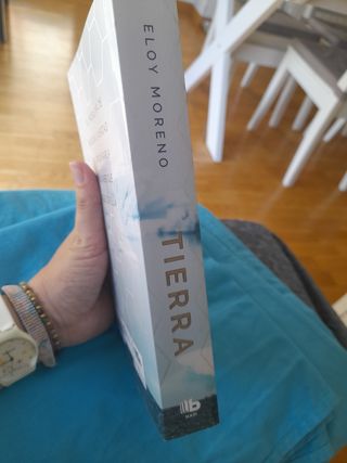 Tierra (Ficción) (Spanish Edition)
