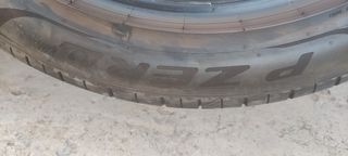 Se vende conjunto de 4 neumáticos doble medida