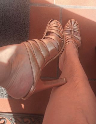 Manolo Blahnik dorados, tacón 12cm Talla 37