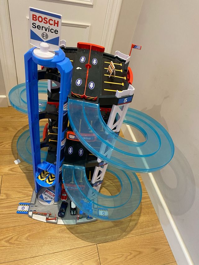 Parking 5 plantas Bosch