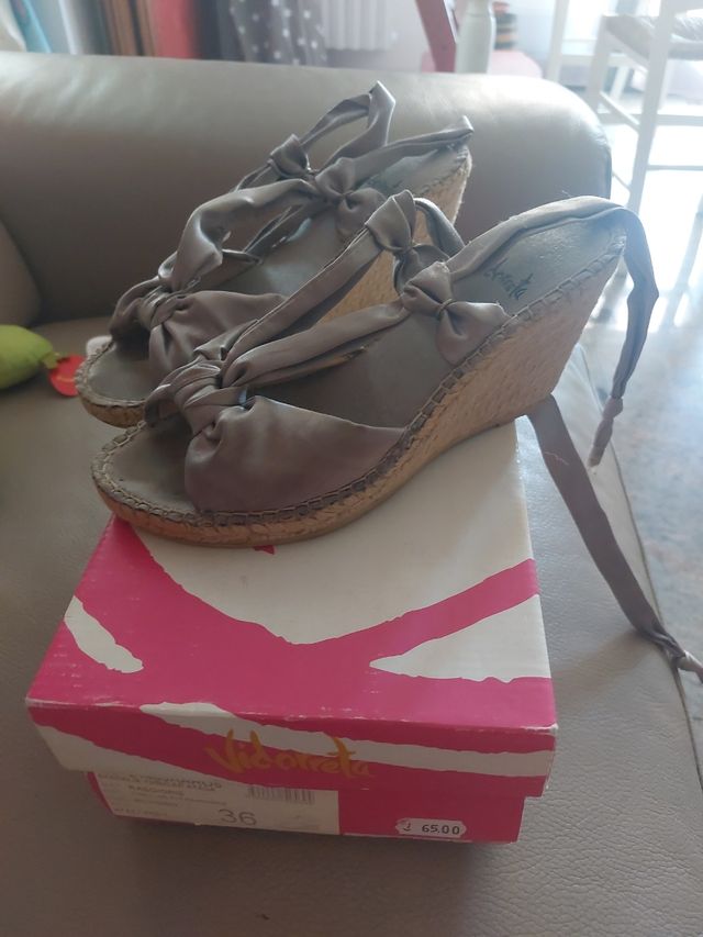 Sandali Vicomte, n. 36, grigio