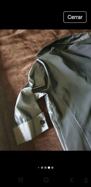 Camisa negra brillante