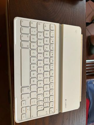 Tastiera Logitech Slim - Argento