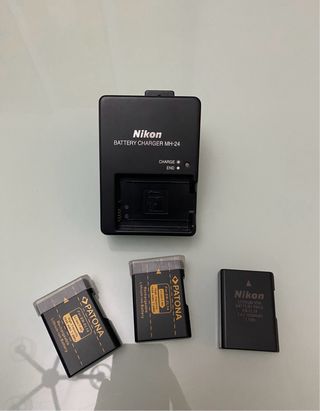 Equipo fonográfico Nikon D3100.