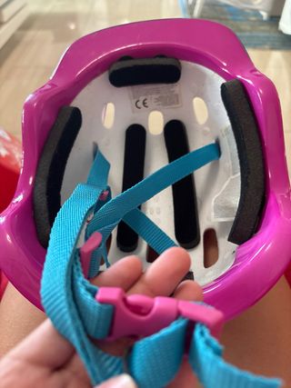 Casco bici niña LOL Surprise!