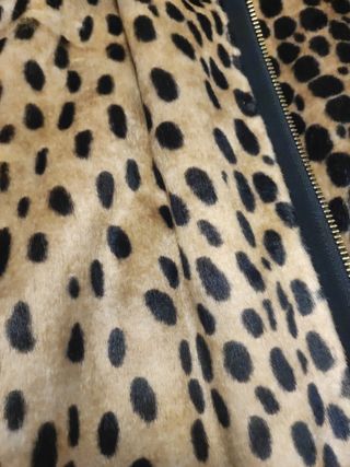 Abrigo leopardo - Talla M.
Pelo corto