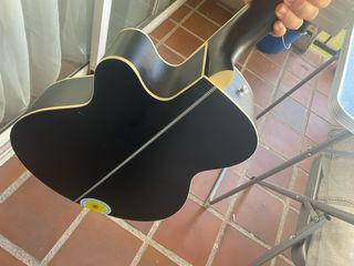 Guitarra acústica CNBLUE. Recien reformada.