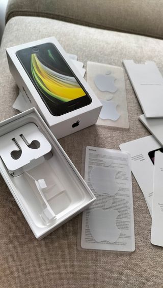 iPhone SE 64GB - Caja nueva