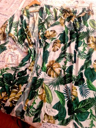 Traje Kimono estampado hojas