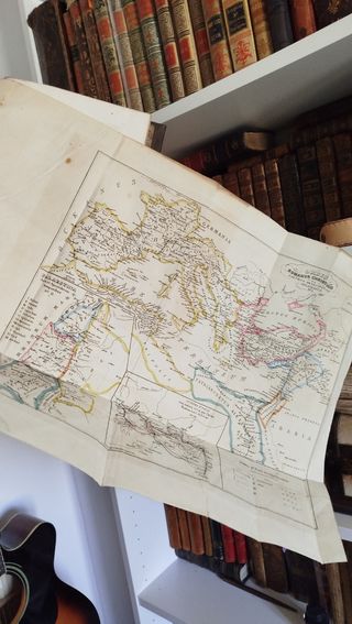 Libro antiguo (Biblia Vulgata Latina)