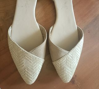 Manoletinas planas beige