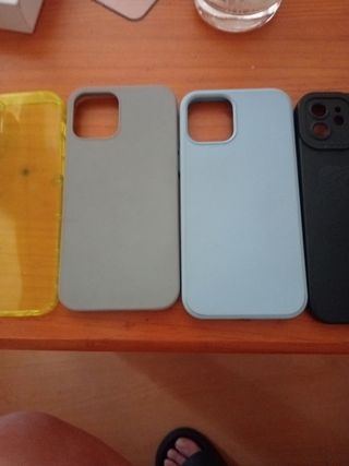 6 Fundas iPhone 12