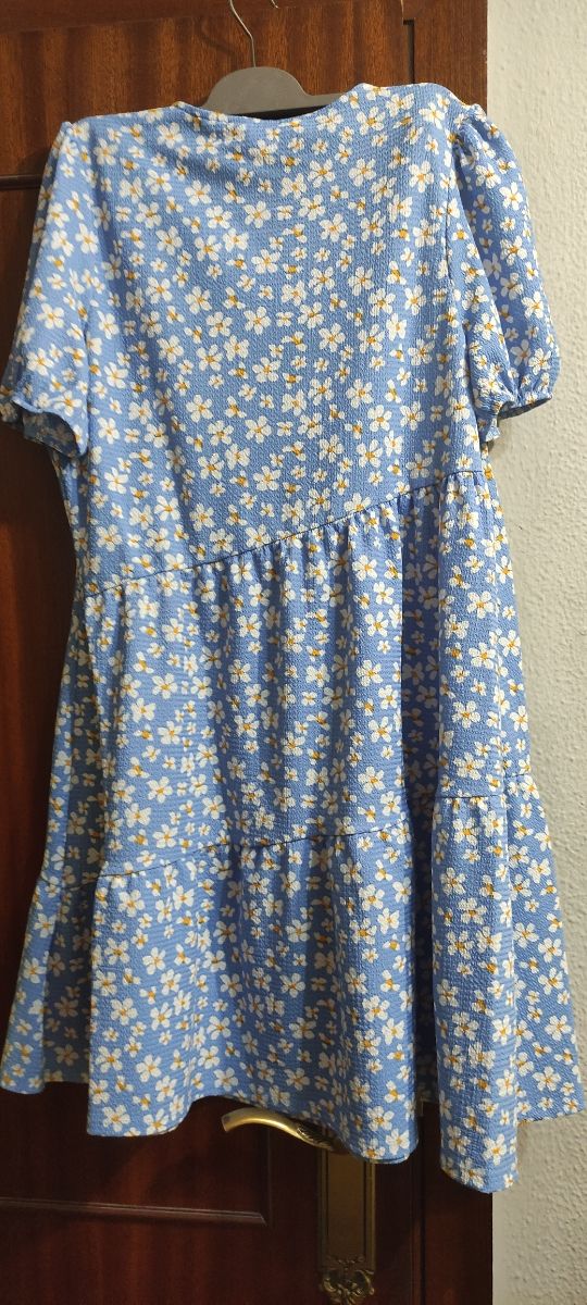 Vestido midi manga corta estampado