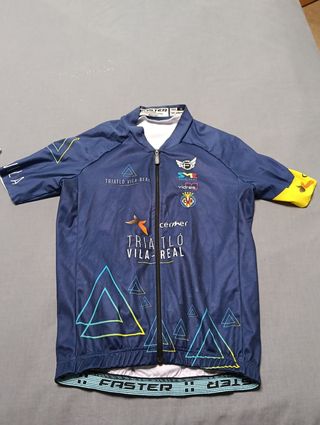 Equipación ciclismo Triatlón Vila-real talla 12