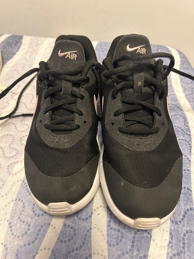 Zapatillas Nike Air - Negras y Rosas