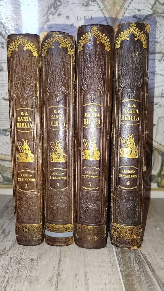 Libro antiguo (biblias)